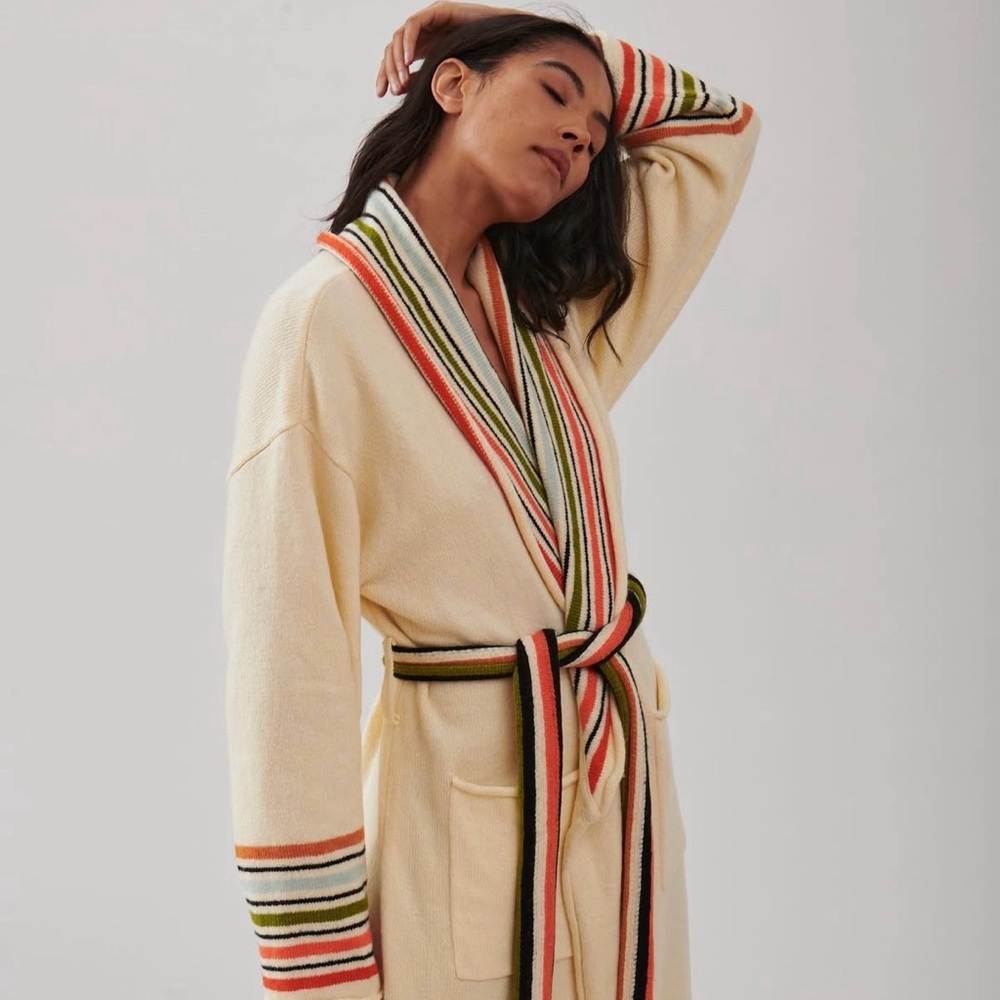 The Bright Side: Tequila Casa Del Sol Cream Stripped Robe